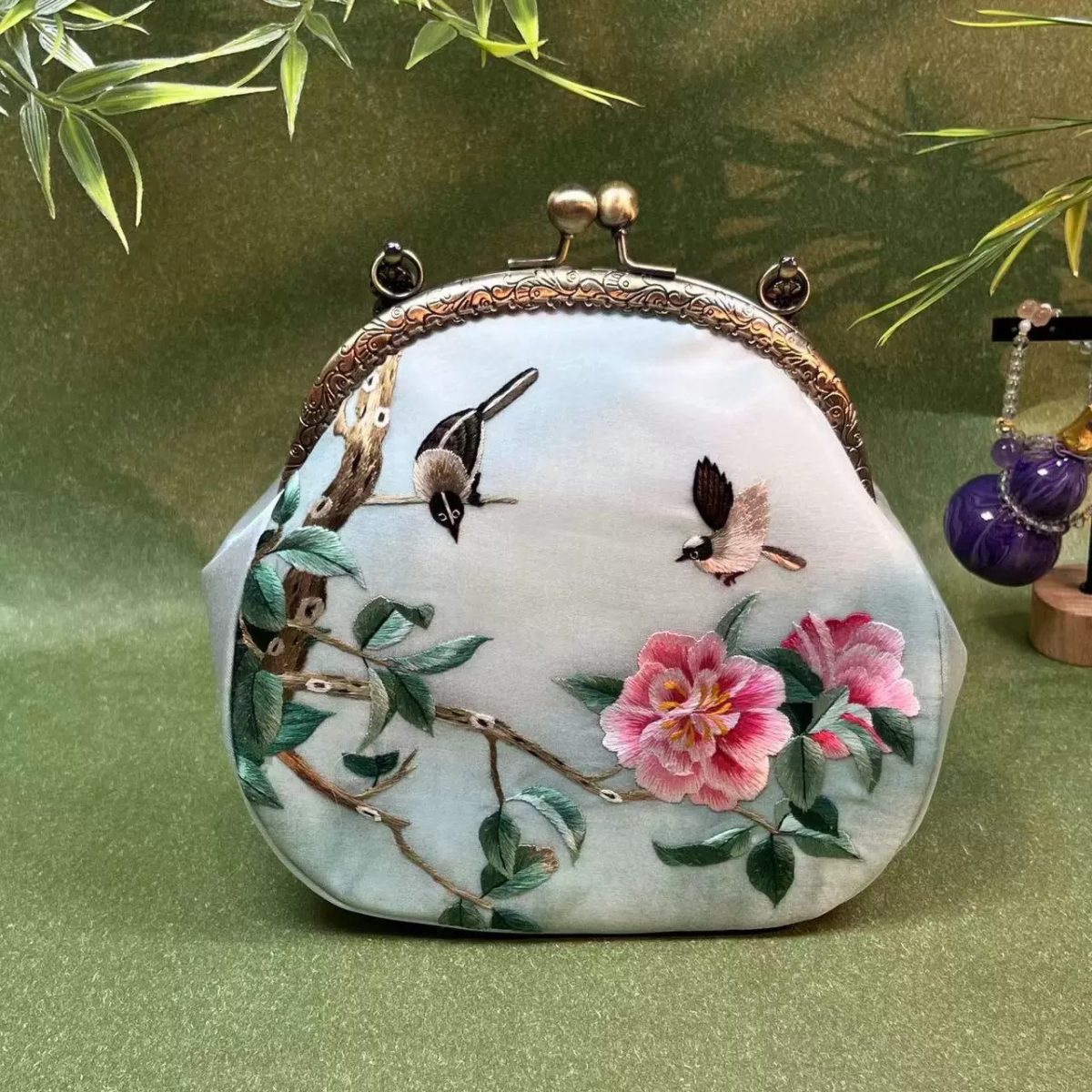 Clutch bag22B3-S76