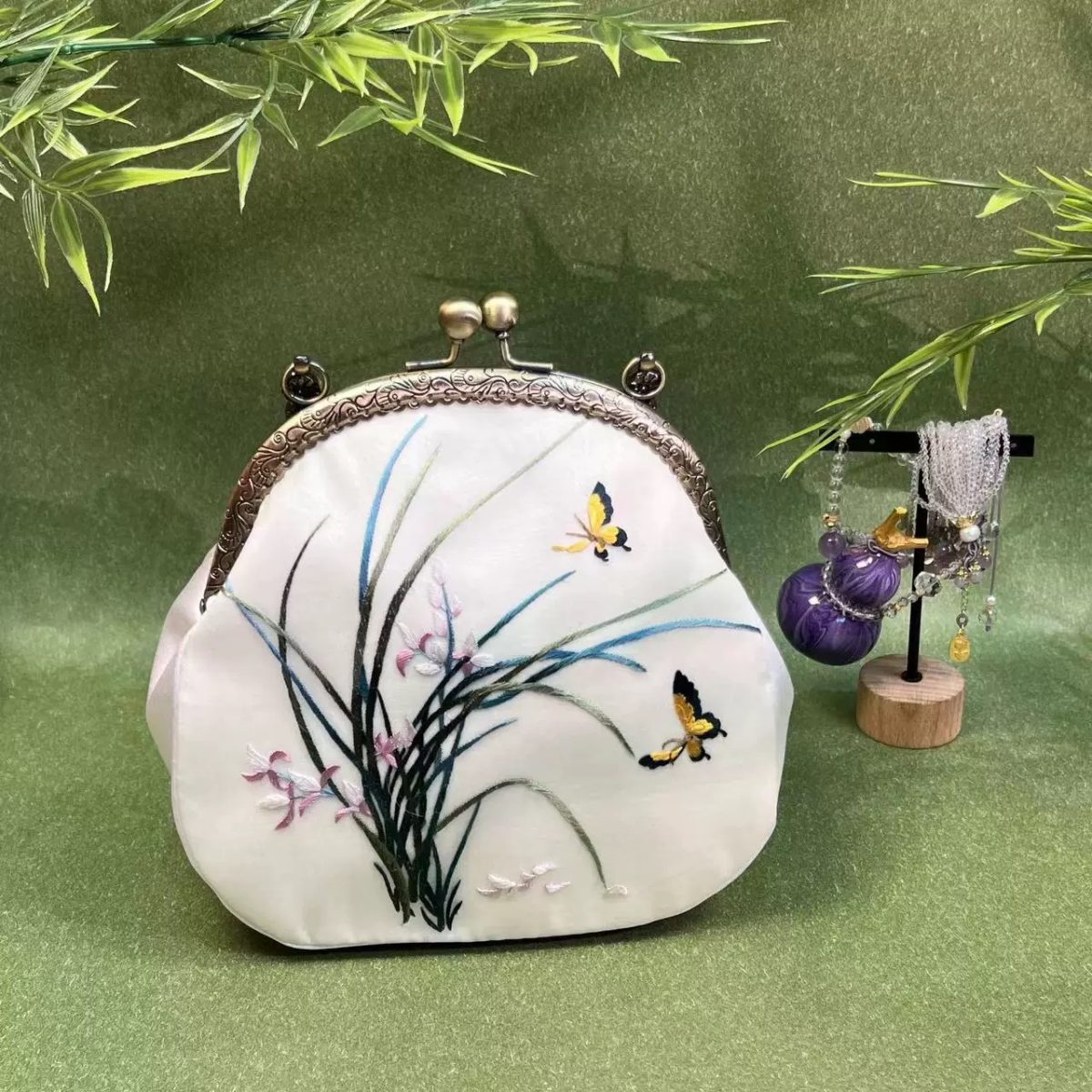 Clutch bag22B3-S77